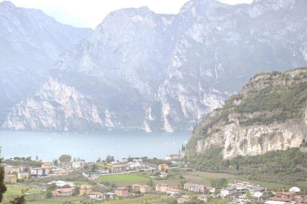 Appartamento Sunrise - Centro Storico N2 Riva del Garda Dış mekan fotoğraf