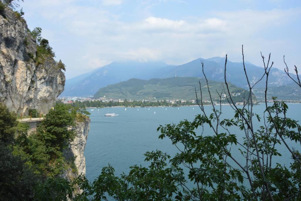 Appartamento Sunrise - Centro Storico N2 Riva del Garda Dış mekan fotoğraf