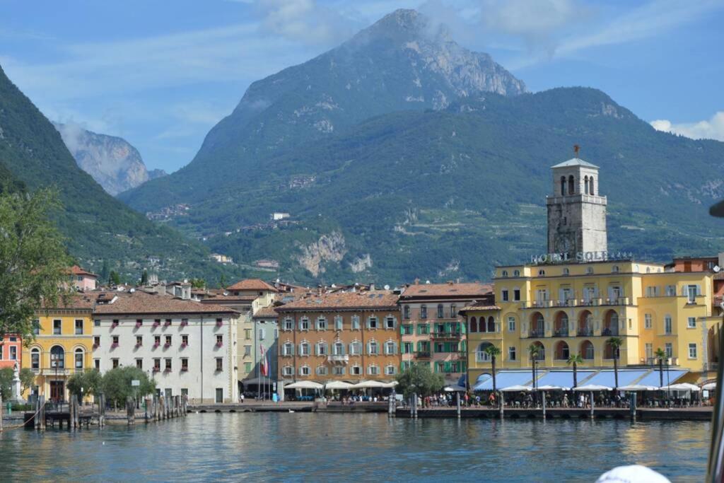 Appartamento Sunrise - Centro Storico N2 Riva del Garda Dış mekan fotoğraf