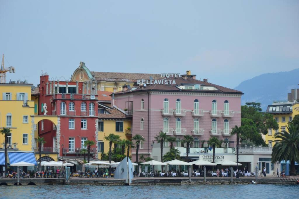 Appartamento Sunrise - Centro Storico N2 Riva del Garda Dış mekan fotoğraf